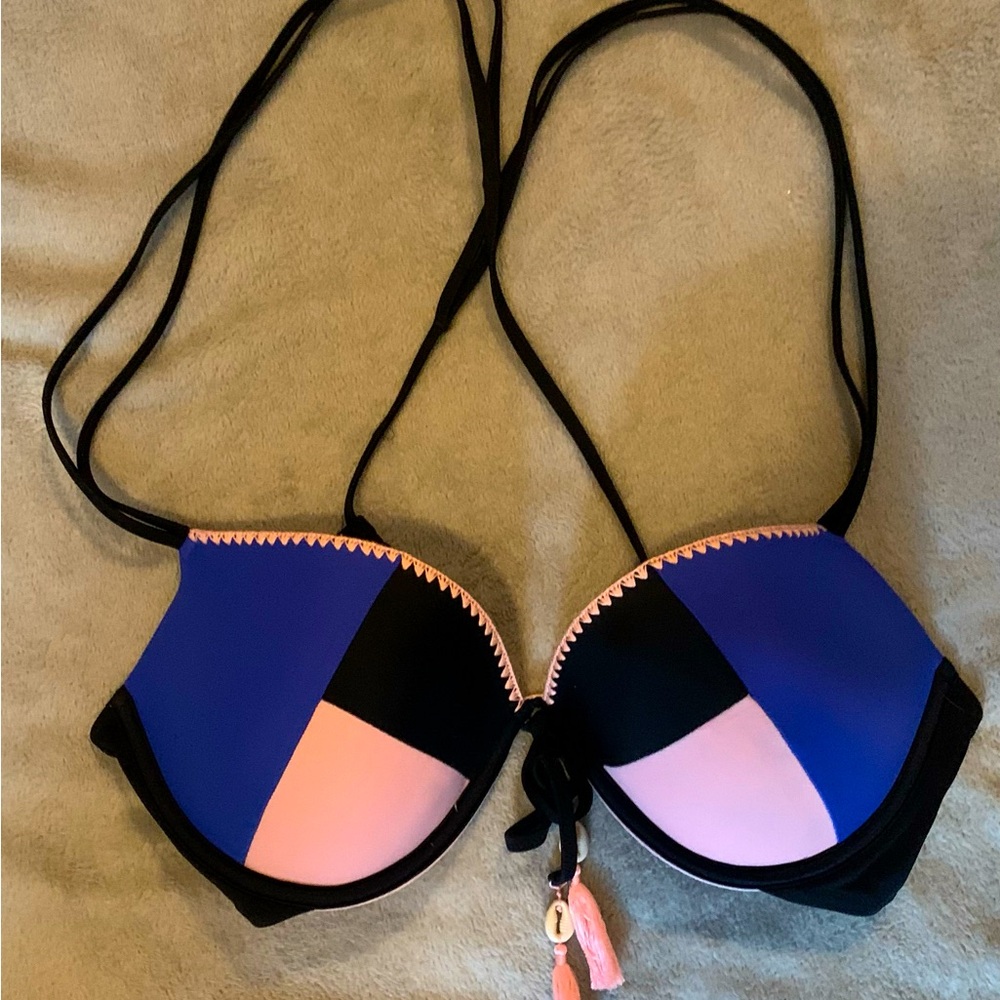 38C Bikini Top